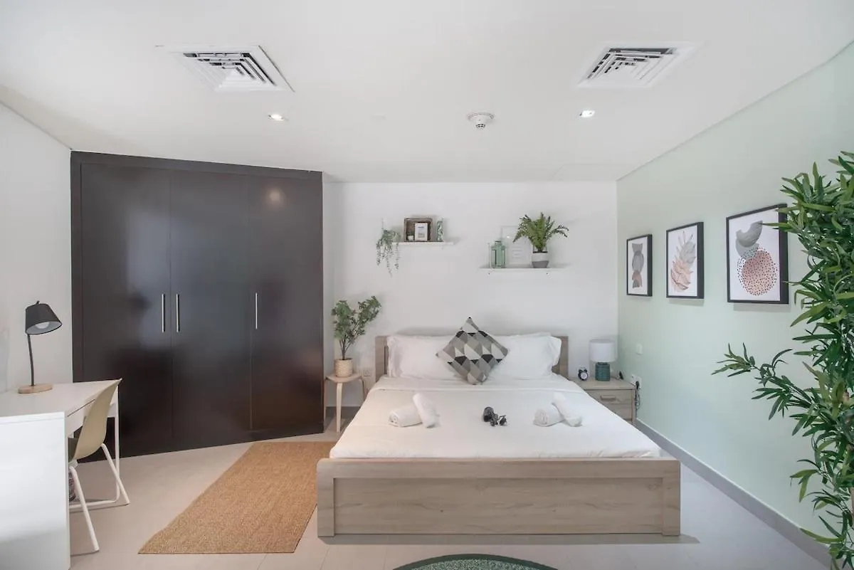 Stylish Loft-Style Studio Apartment At The Bridge In Sports City! Dubái